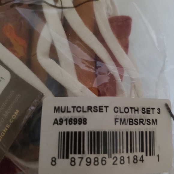 New 6pc Patricia Nash 2 PACK OF 3 Cloth Face Coverings. 6 Face Covers. - Picture 11 of 16